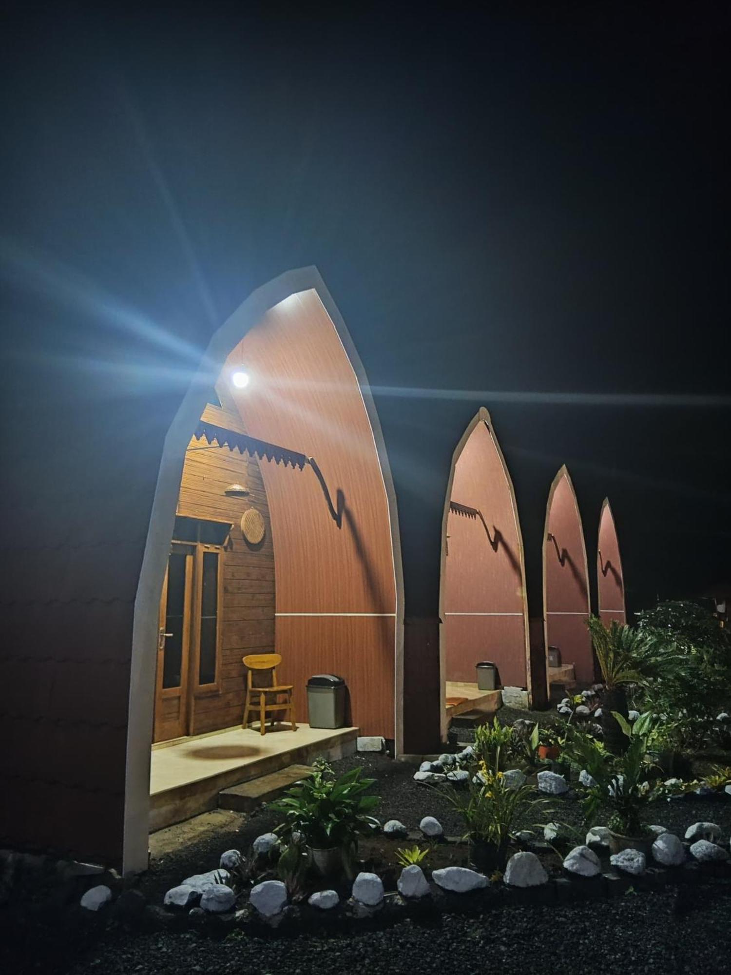 Indah Damai Cottages Sidomukti Екстер'єр фото