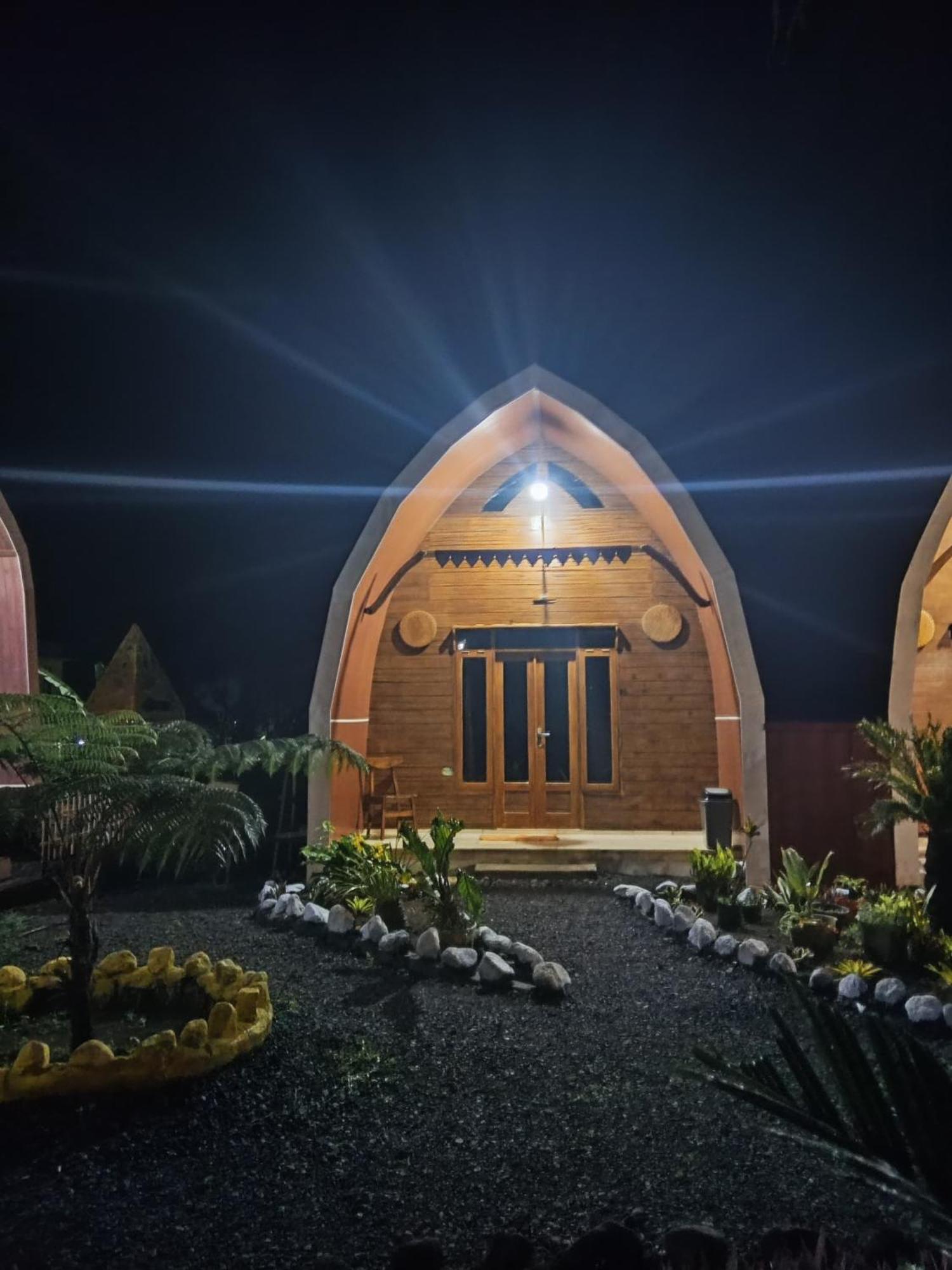 Indah Damai Cottages Sidomukti Екстер'єр фото